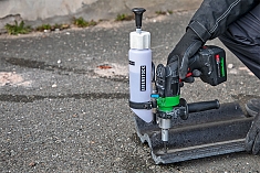 Эксплуатация аккумуляторной дрели для мокрого алмазного бурения Eibenstock END 40 A Эксплуатация аккумуляторной дрели для мокрого алмазного бурения Eibenstock END 40 A